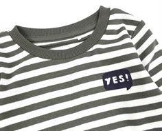 Name It dusty olive stribet bluse